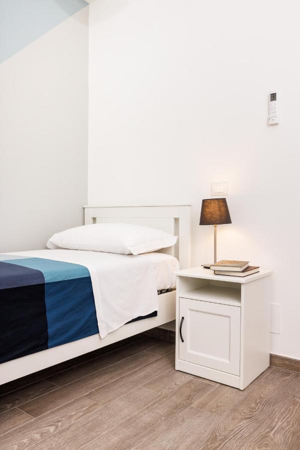 Blue Apartment เมสซีนา ภายนอก รูปภาพ